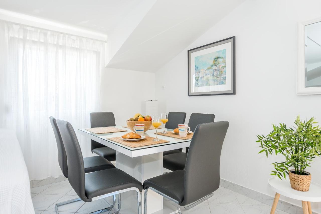 Jadrija Bay Apartment Sibenik Bagian luar foto